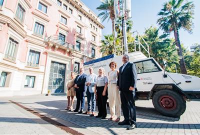El Govern estrena un vehicle pioner per garantir les comunicacions mòbils en situacions d'emergència. Generalitat de Catalunya